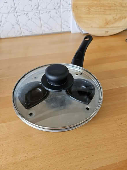 Photo of free Egg poaching pan (Colinton EH13) #1