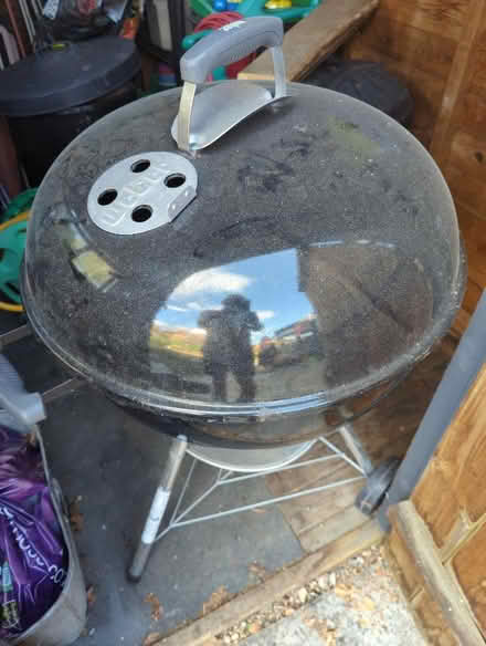 Photo of free Weber kettle BBQ (large) (Willen MK15) #1