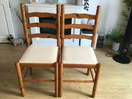 Photo of free 2 dining room chairs (Ox29) #2