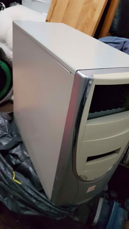 Photo of free Large Legacy pc case (Central Preston PR2) #2