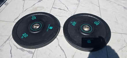 Photo of free 2 x 10kg bar bell weights (Hounslow TW5) #3