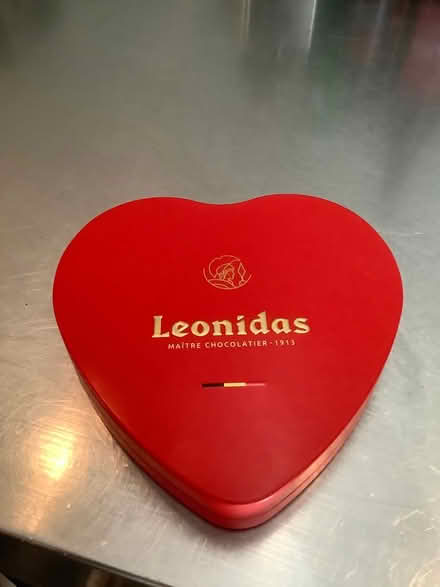 Photo of free Chocolate tin. Empty (Thornton heath CR7) #1