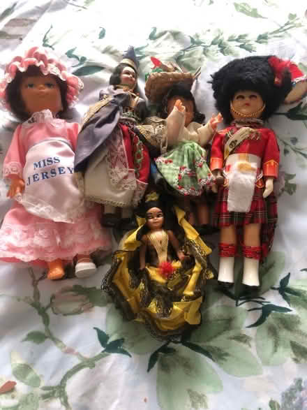 Photo of free Foreign dolls (Leasowe CH46) #1