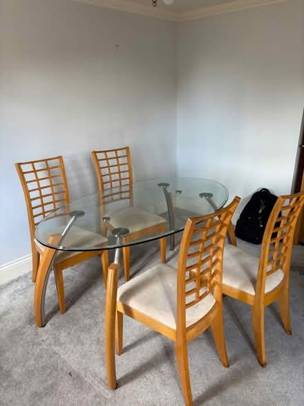 Photo of free 4 chair dining set with glass dining table (nottinghamfreegle CGA NG5) #4