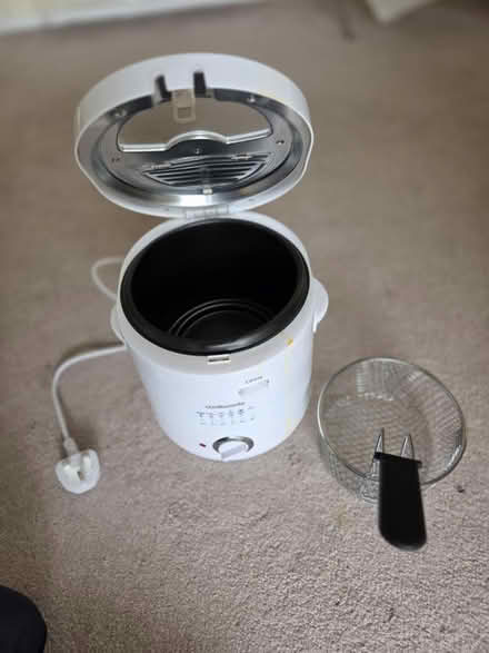 Photo of free Cookworks 1.5 Litre Deep Fat Fryerl (West Bridgford NG2) #2