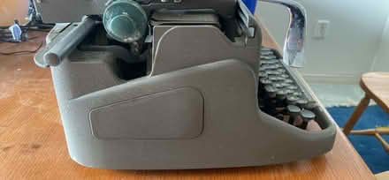 Photo of free Antique typewriter (Near Square One) #4