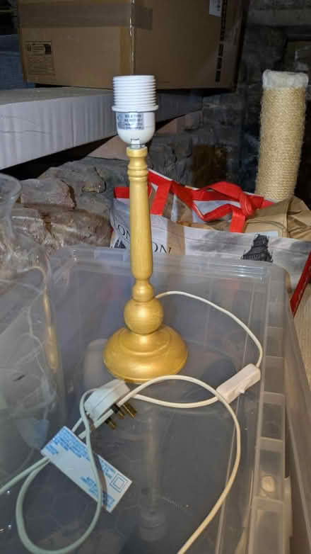 Photo of free table lamp base (Archway, N19) #1