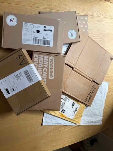 Photo of free Bubble wrap, plastic envelopes, small boxes, packing beads (Earlsdon CV5) #3