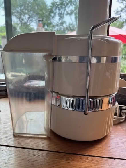Photo of free Juicer. Jack Lalanne Power Juicer (Dufferin/Dupont) #2