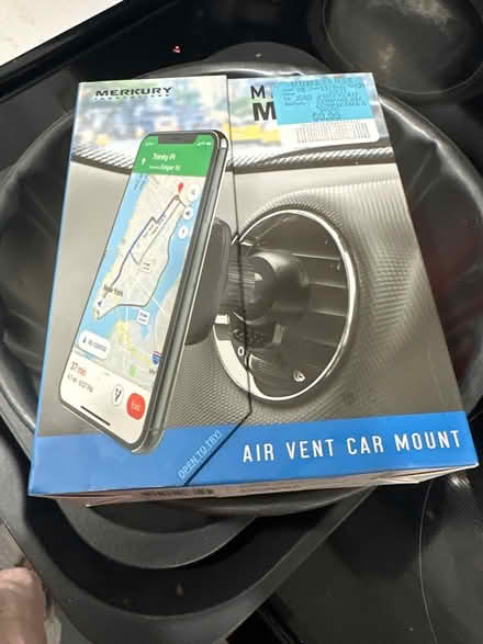 Photo of free Unused car cell phone mount (Lisgar Mississauga) #2
