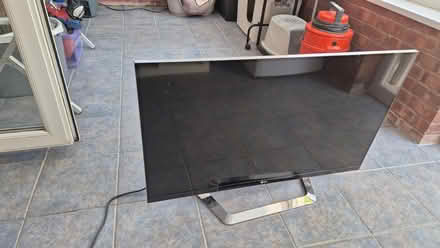 Photo of free 42 inch 3D TV (Winyates Green B98) #2