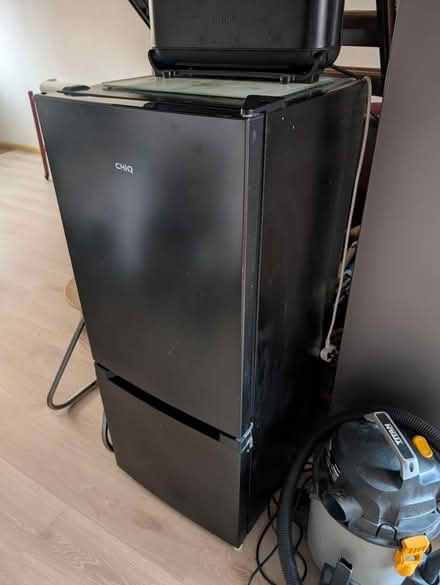 Photo of free Small fridge freezer (Woolwich/plumstead SE28) #3