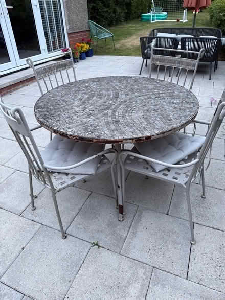 Photo of free Outside table and chairs (Allestree DE22) #1