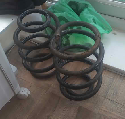 Photo of free VW Transporter T5 front springs (SN11 Calne) #1