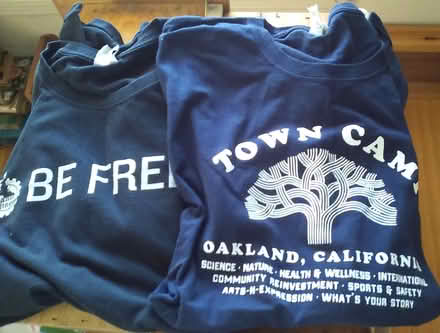 Photo of free Men's XL Shirts (Oakland) #1