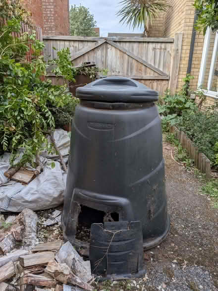 Photo of free Compost bin (Wymondham NR18) #1