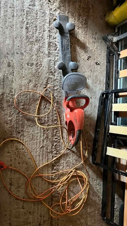 Photo of free Electric hedge trimmer (Devizes SN10) #1