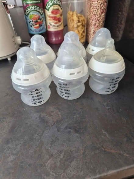Photo of free 6 5oz baby bottles (LE77AD) #1