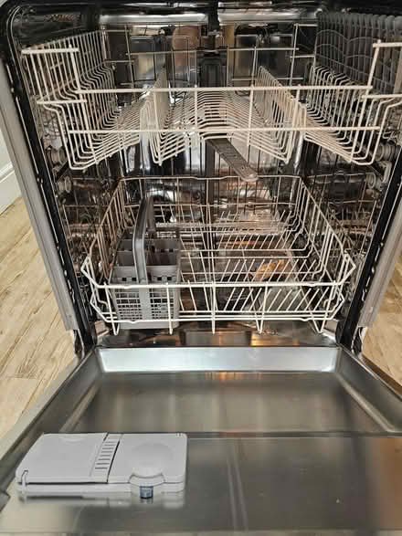 Photo of free Lamona integrated dishwasher (Dartford DA1) #1