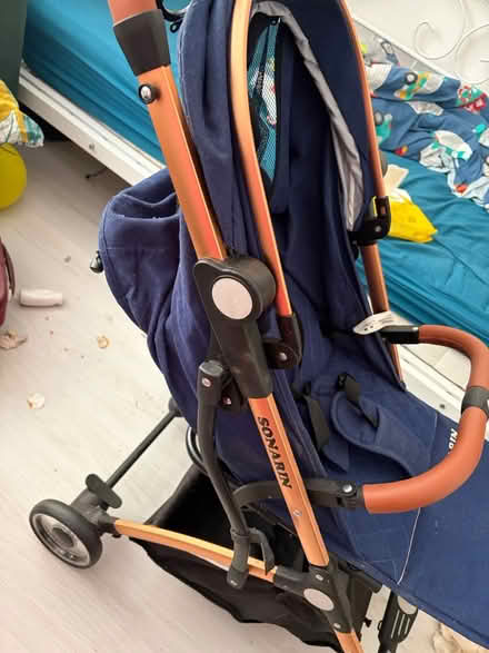 Photo of free Light weight pushchair (Croydon CR0) #2