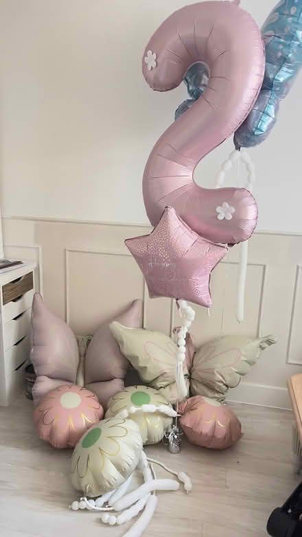 Photo of free Decoration (TN27, Headcorn) #1