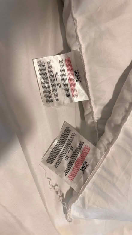 Photo of free 2 pillows and single duvet (Moulsecoomb BN2) #4