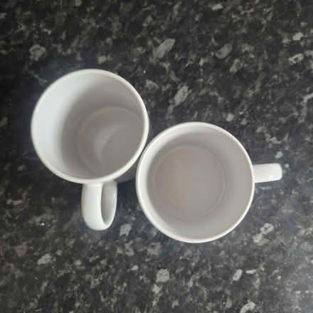 Photo of free ×2 mugs (Boggart hill LS14) #1