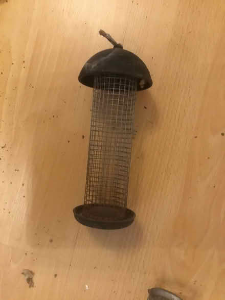 Photo of free Bird feeder (B62 near Blackheath) #1