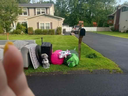 Photo of free Curb Alerts- desk, sofa + tons more (Peekskill, NY) #4