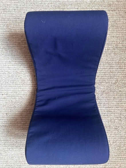 Photo of free travel neck pillow (BA4) #2