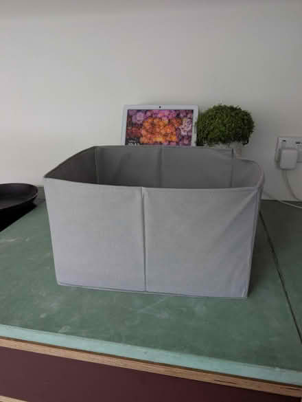 Photo of free Box (Bethnal Green E2) #3