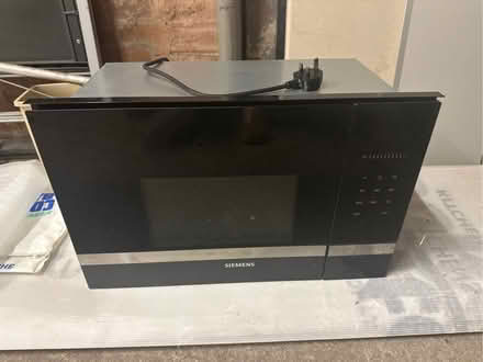 Photo of free Microwave (Albert Park M20) #1