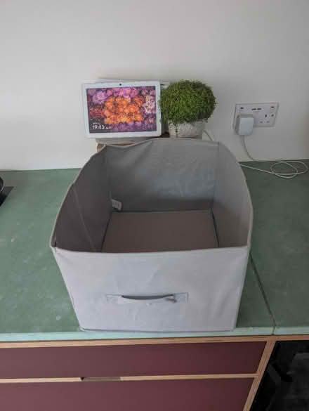 Photo of free Box (Bethnal Green E2) #2