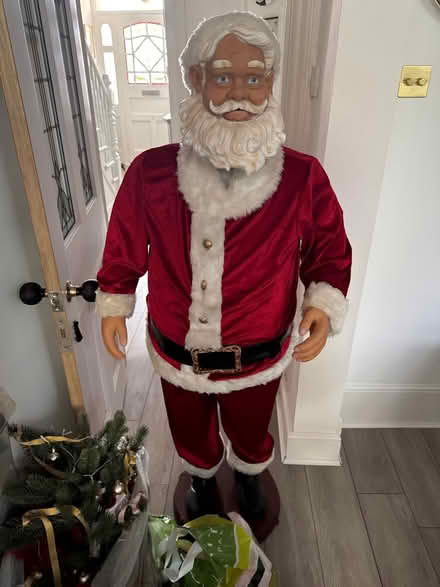 Photo of free Christmas decorations (Southfields SW18) #2