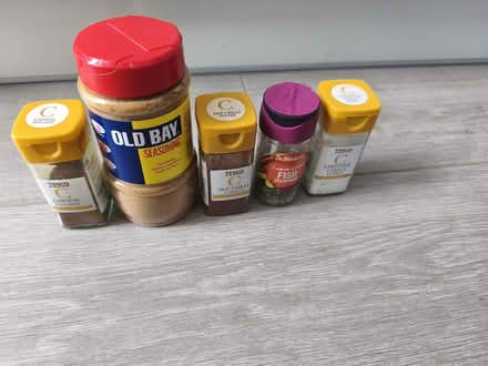 Photo of free Spice jars (Cricket Road OX4) #1