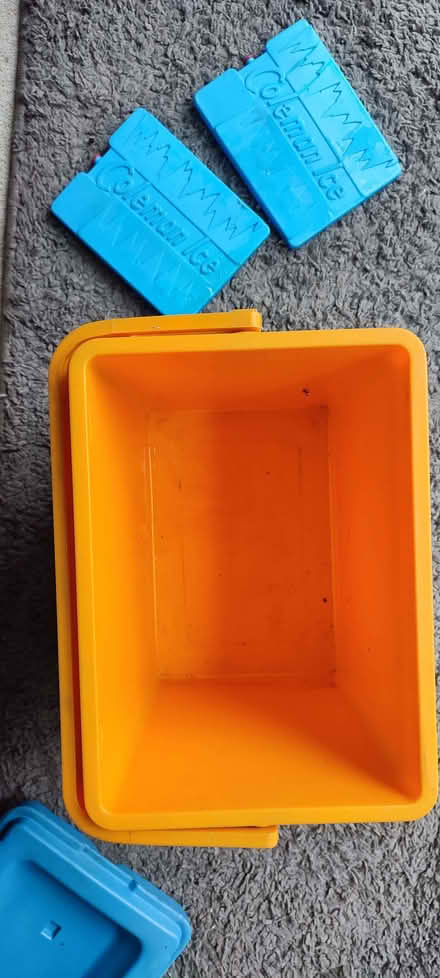 Photo of free Cool Box (Bricknells Meadow OX28) #4