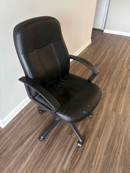 Photo of free Office chair (Cooper Landing Rd, Cherry Hill) #3