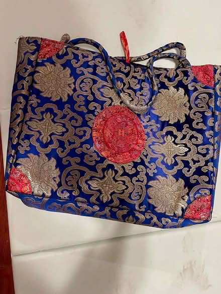 Photo of free Floral/Medallion purse/briefcase (Upper NW DC/Tenley vicinity) #1