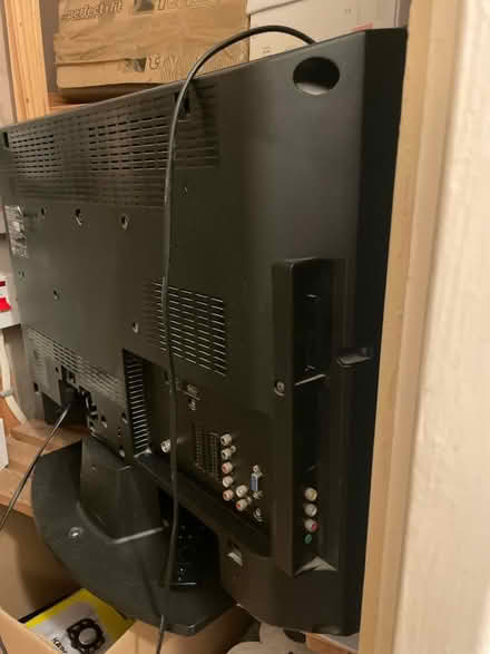 Photo of free Tv sony (E16 Custom House) #1