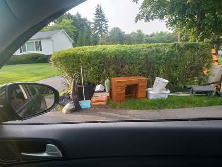 Photo of free Curb Alerts- desk, sofa + tons more (Peekskill, NY) #1