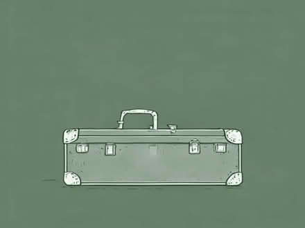 Photo of Vintage suitcase or small trunk (Rhydyfelin CF37) #1