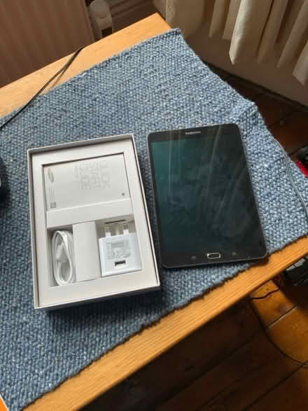 Photo of free Galaxy Tab S2 (Huby LS17) #1