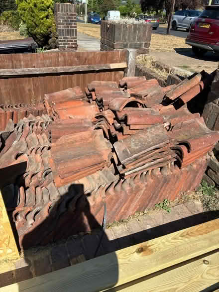 Photo of free 600 pantiles roof tiles (Orpington BR5) #1