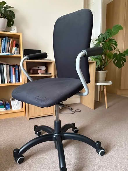 Photo of free office chair (Loughborough LE11) #1