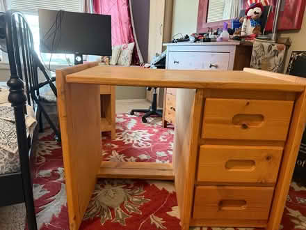 Photo of free Bedroom furniture (Woodinville) #1