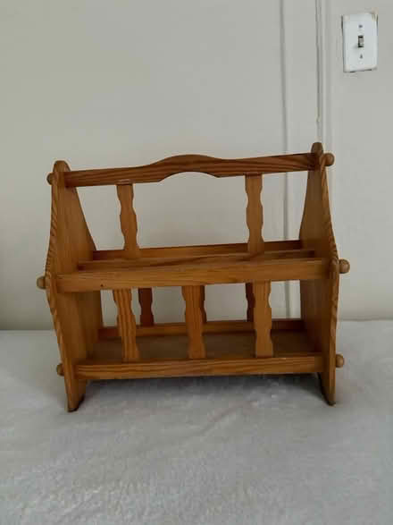 Photo of free Wood Magazine Rack (Northern Manhattan) #1