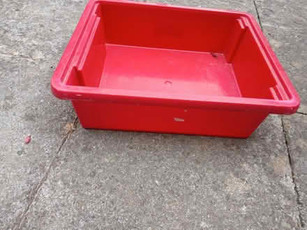 Photo of free Red tub (Charlton Kings GL53) #1