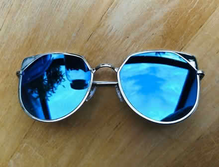 Photo of free Top quality sunglasses (Upper East Side) #2