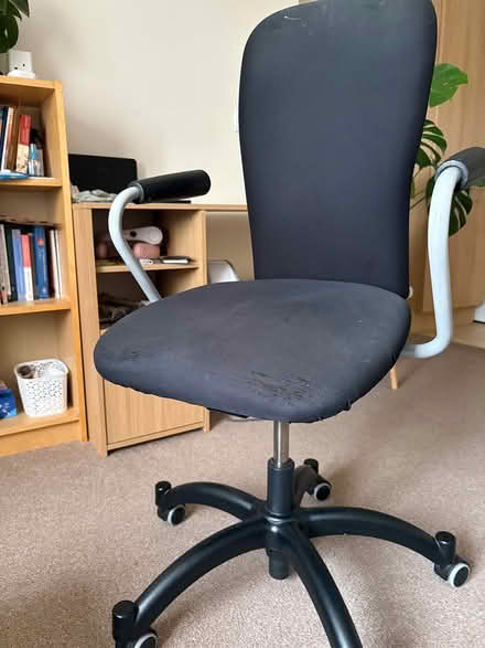 Photo of free office chair (Loughborough LE11) #2
