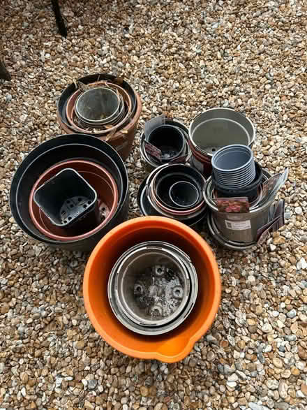 Photo of free Flower pots (Kingsnorth TN23) #1